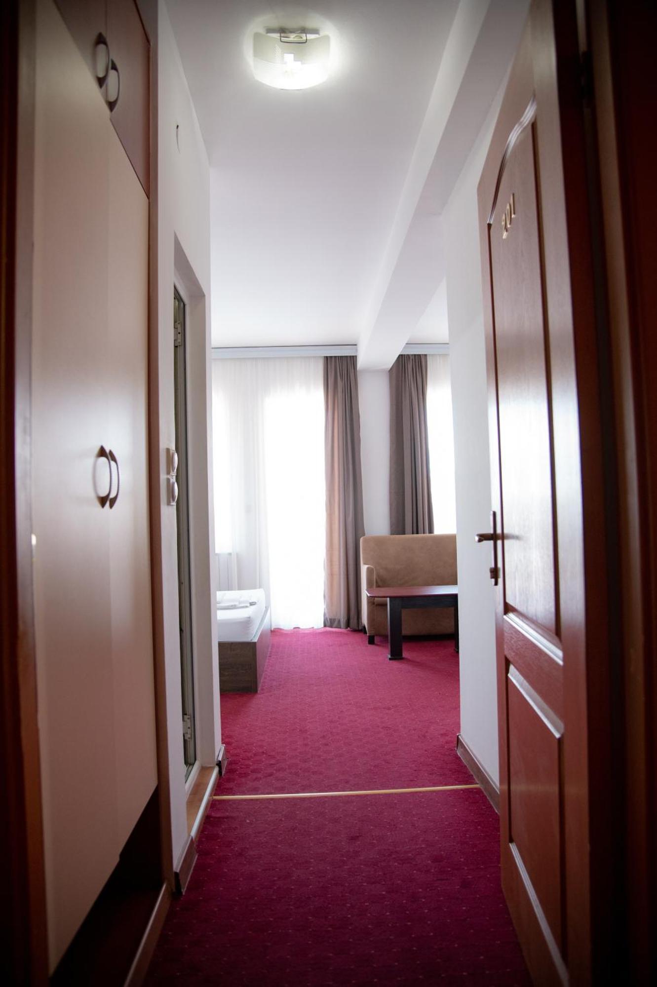 Hotel Istatov نوف دوغران المظهر الخارجي الصورة