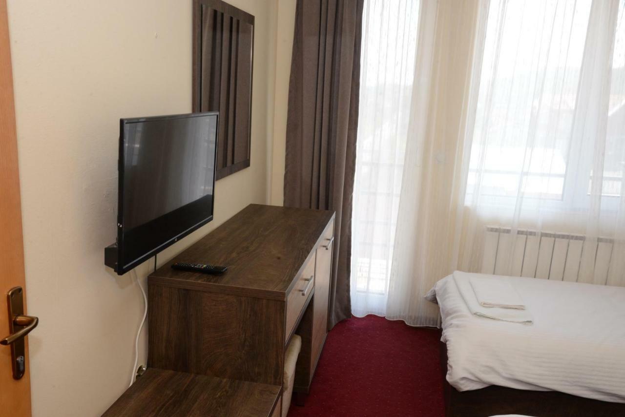 Hotel Istatov نوف دوغران المظهر الخارجي الصورة
